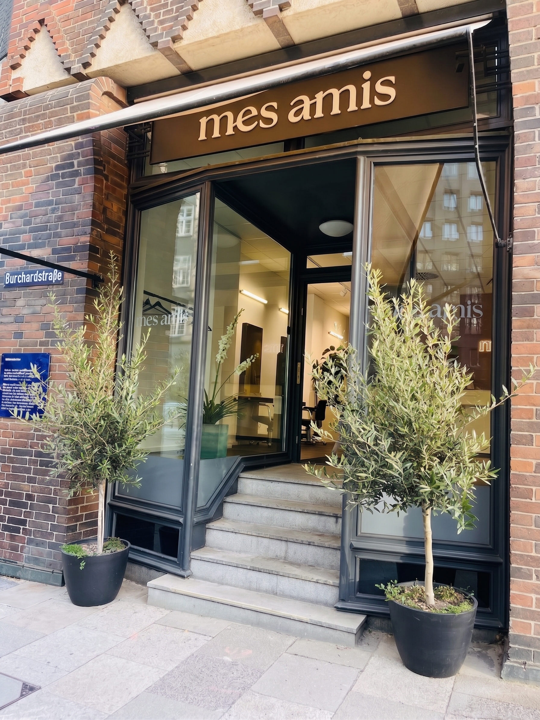 mes amis Salon Arbeitsplätze
